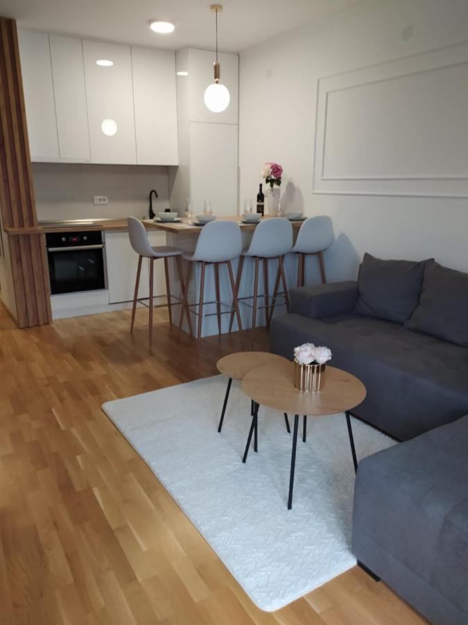Apartman Milla Lux Novi Sad Dış mekan fotoğraf
